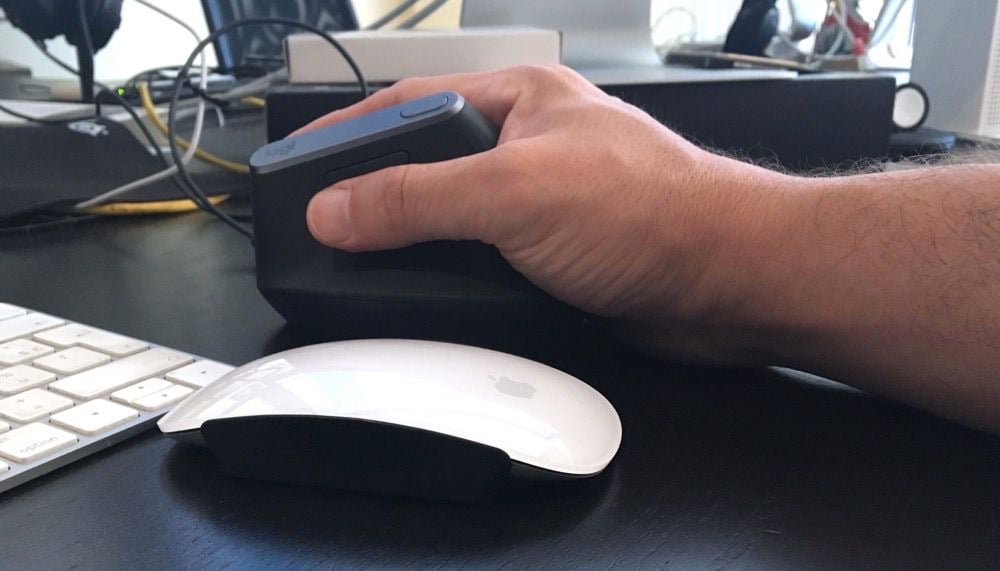 Comment changer les batteries de la souris ergonomique Anker sans