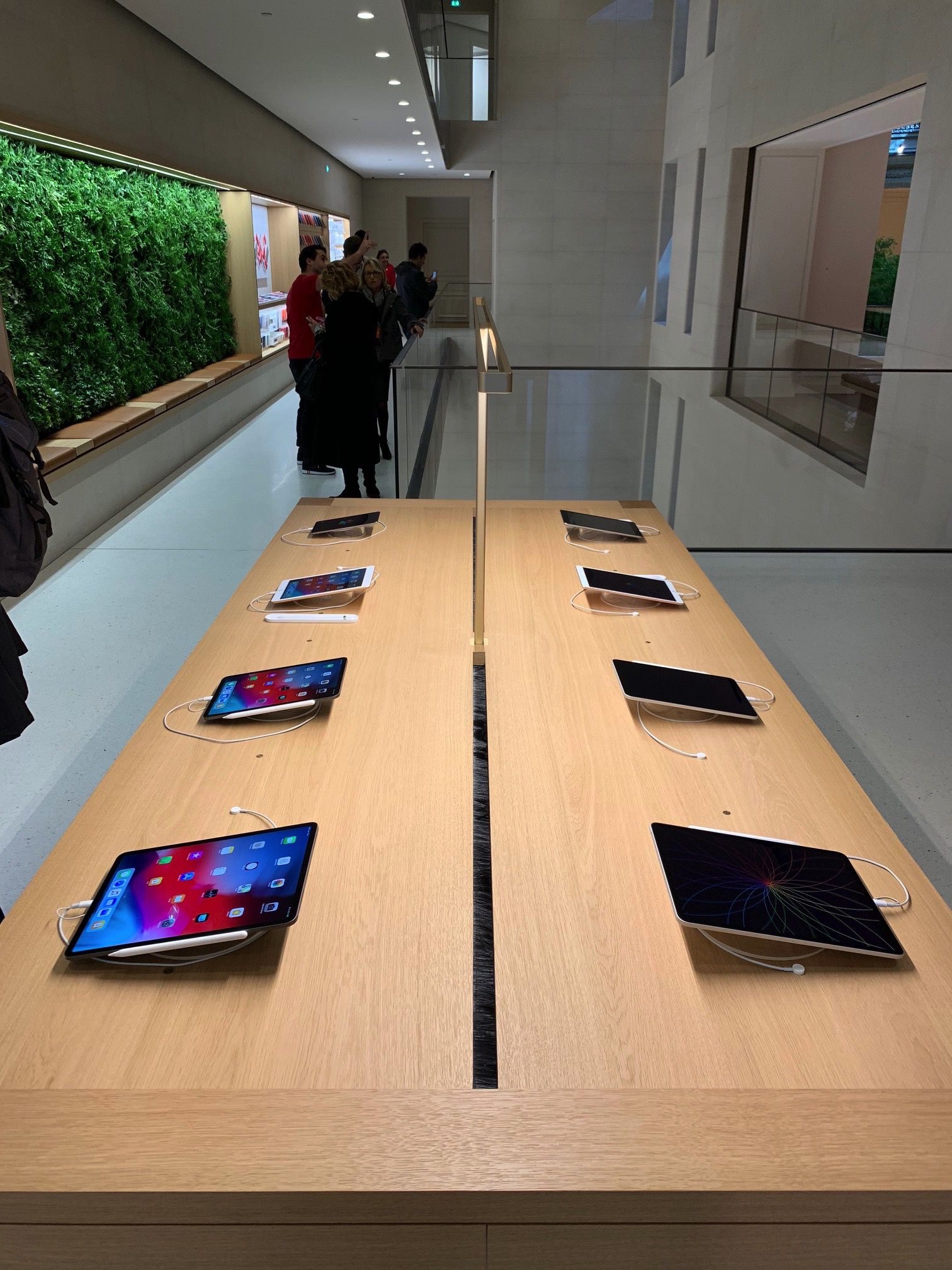 apple store chambray les tours