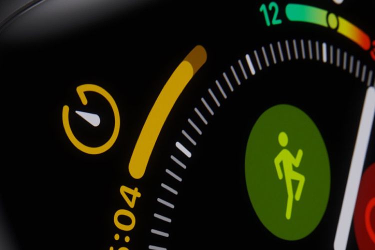 Apple domine les ventes de montres connectées, suivie par Fitbit et Samsung