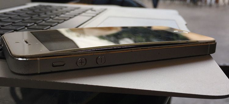 Apple Reagit Face A L Arnaque Des Batteries D Iphone Soi Disant
