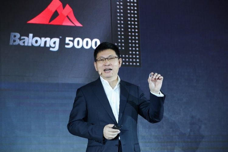 Huawei flou sur les modems 5G pour Apple, mais clair pour son admiration envers Steve Jobs