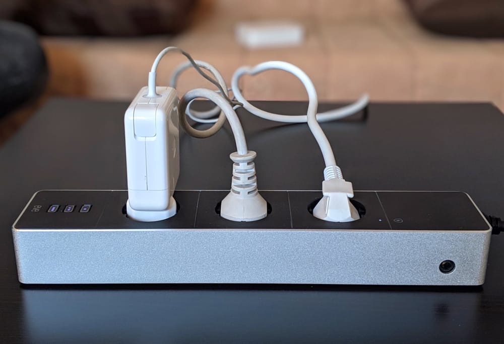 Promos : 4 ampoules couleurs connectées HomeKit à 43€, multiprise