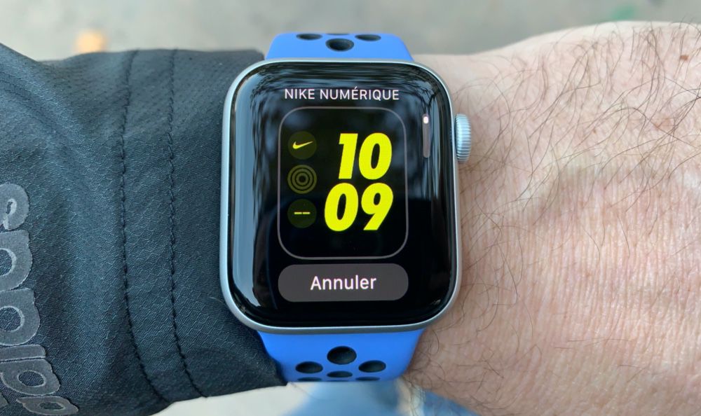 Чем отличаются apple watch 9. Apple watch Nike. Часы Nike 5268k. Nike watch old. Чем отличается Apple watch se 1 от se 2.