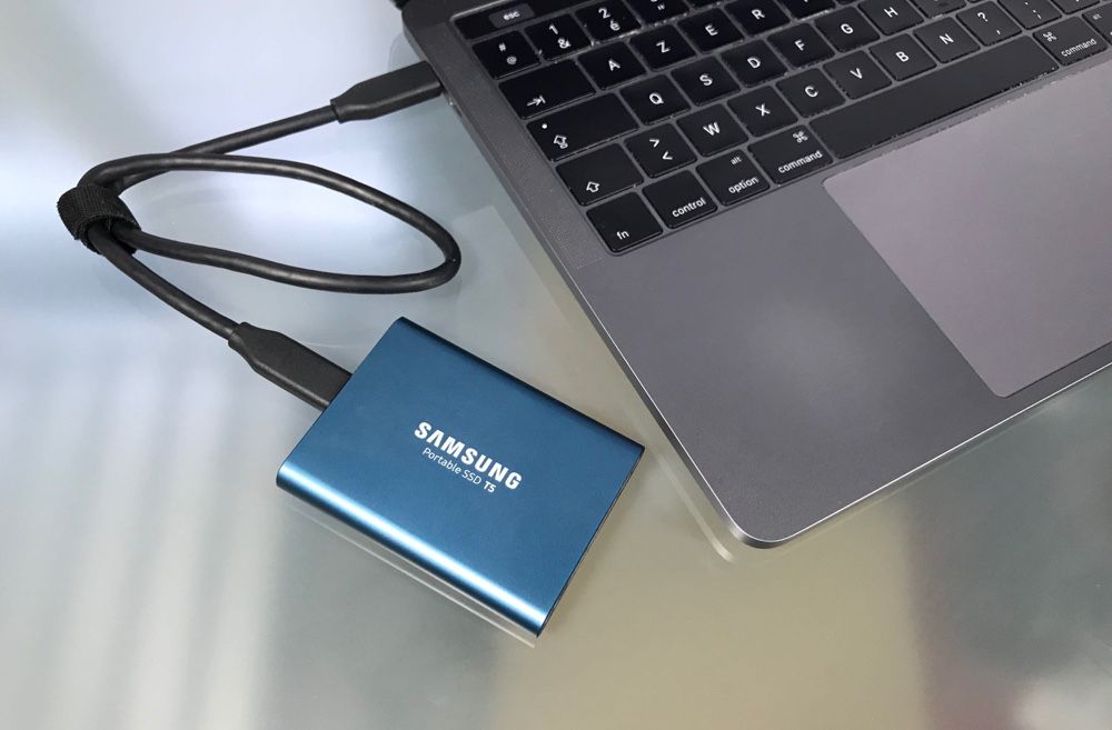 Promos SSD : Samsung T5 1 To à 140 € et Samsung QVO 4 To à 370