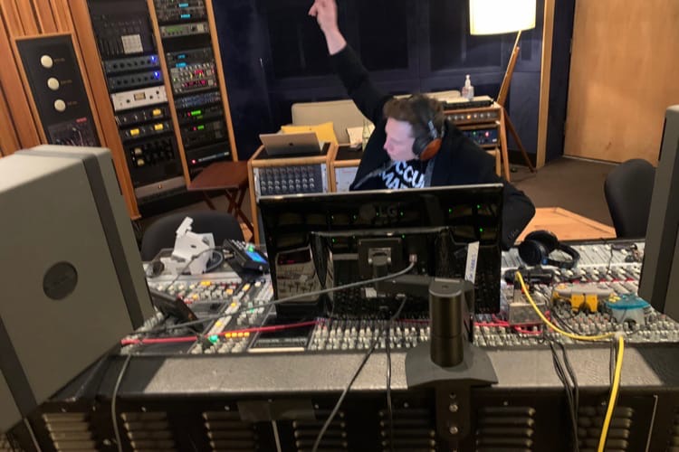 💃 C’est vendredi, Elon Musk vous propose son dernier tube 🕺