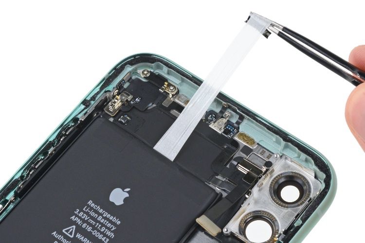 La Commission européenne voudrait qu'Apple facilite le remplacement des batteries