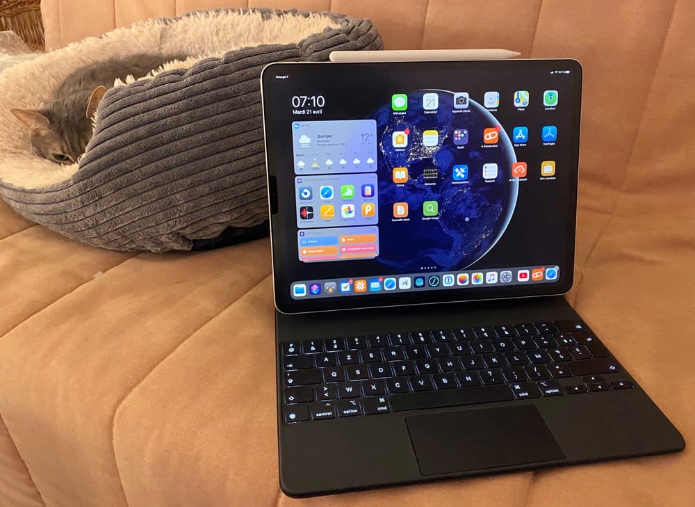 Apple Magic Keyboard - iPad Pro 11 (2020) - Accessoires tablette tactile  Apple sur