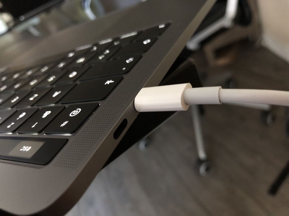 Chargeur pour pour MacBook Pro 13 2016 à 2019 - USB-C 61W Apple