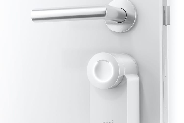 Nuki réduit le prix de sa serrure connectée HomeKit et sort une variante blanche 🆕