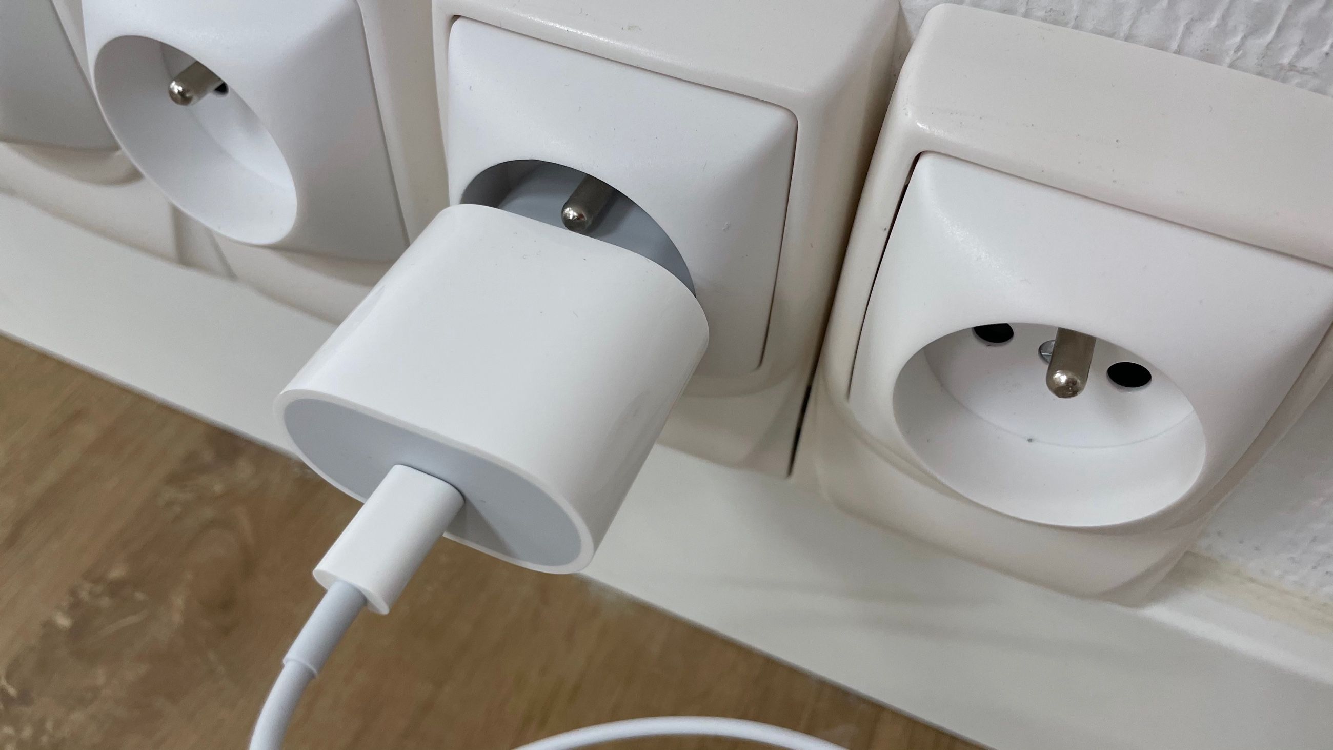 Chargeur Mac Pro Ne Marche Plus Prise en main du Chargeur double MagSafe d'Apple | iGeneration
