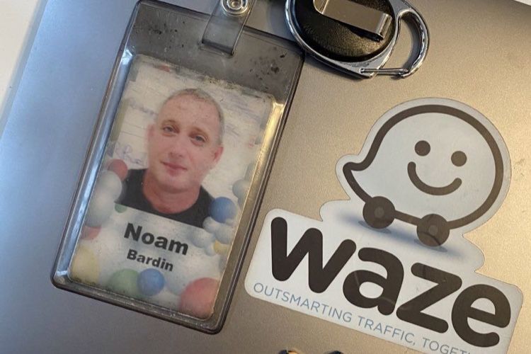 Pourquoi le patron de Waze laisse le volant à Google
