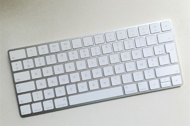 Bon plan : énorme solde sur le clavier Apple Magic Keyboard sans-fil pour  Mac