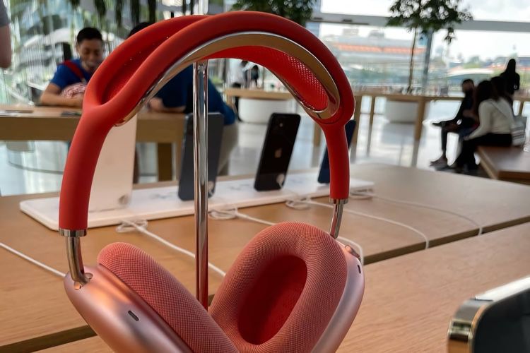 Apple devrait vendre ce support pour AirPods Max destiné aux Apple Store