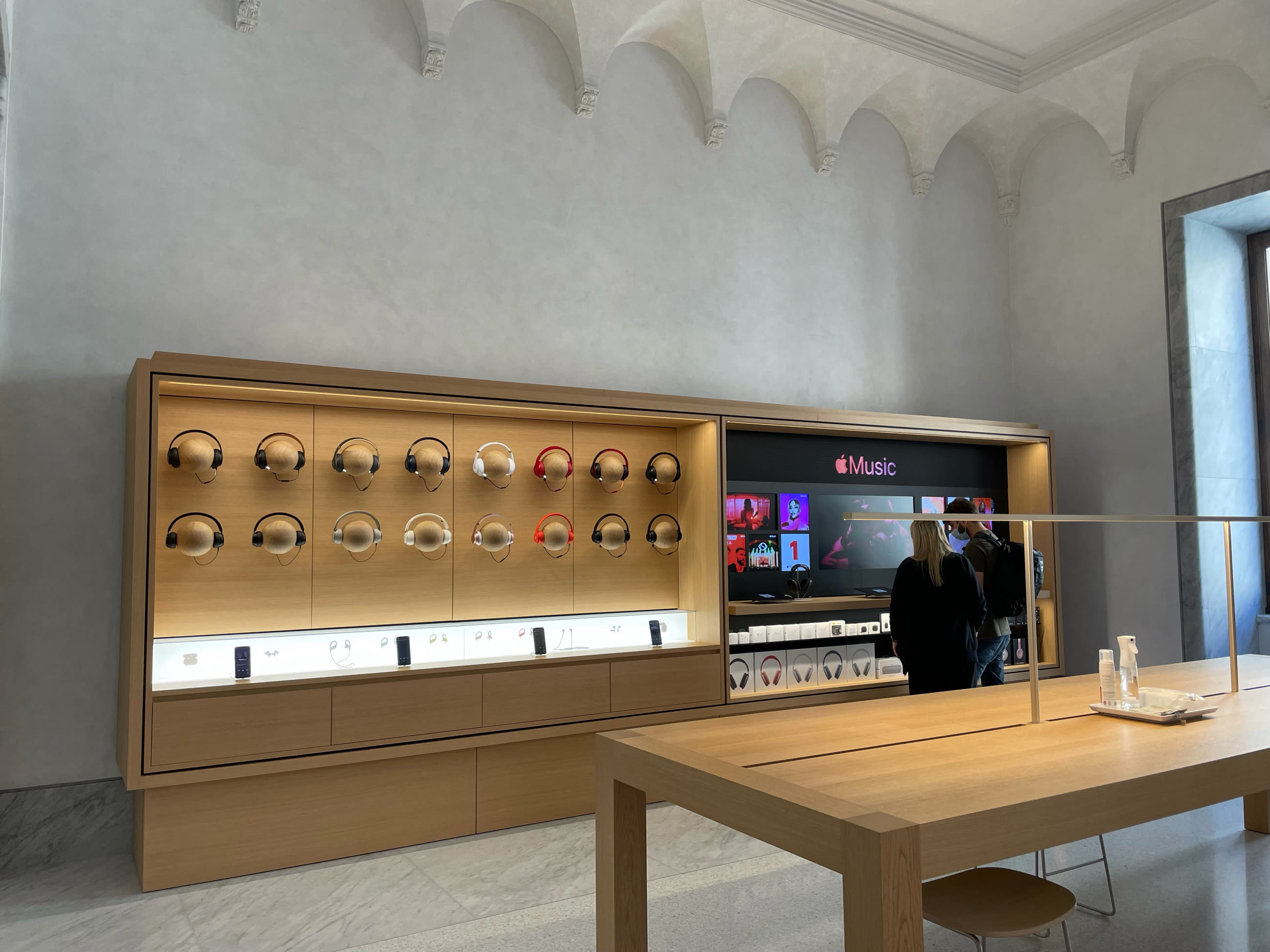 Apple Store Near Rome Metropolitan City Of Rome at Rusty Vang blog