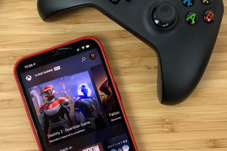 La meilleure manette berceau pour iPhone bradée pour le Prime Day (USB-C et  Lightning)