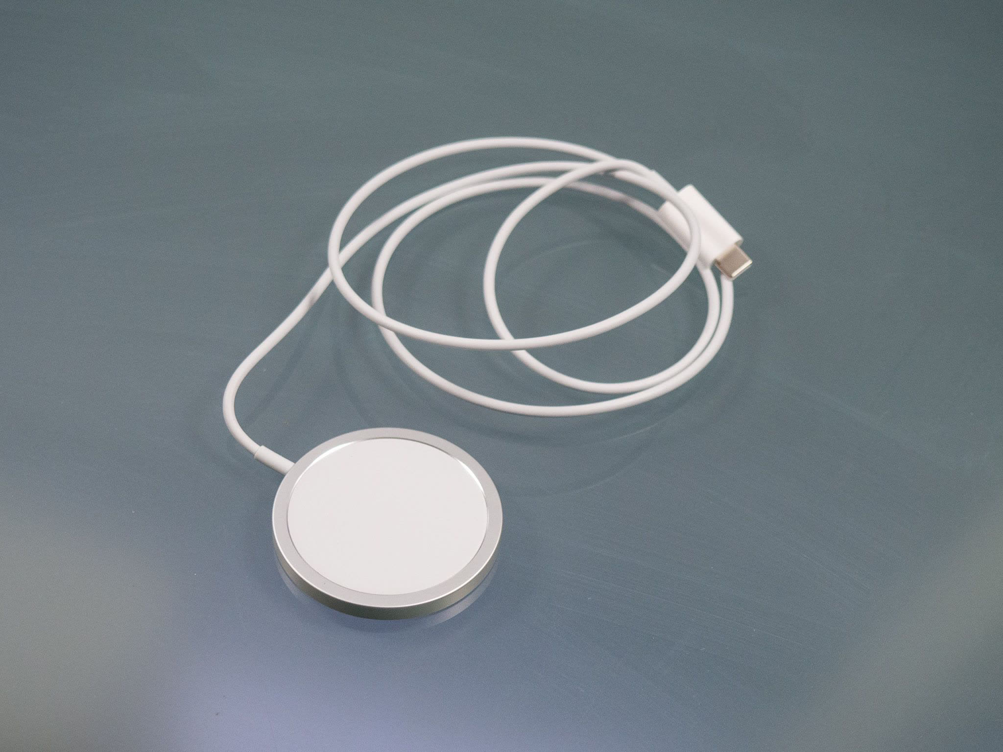 Magsafe 12 mini. Magsafe 12 mini