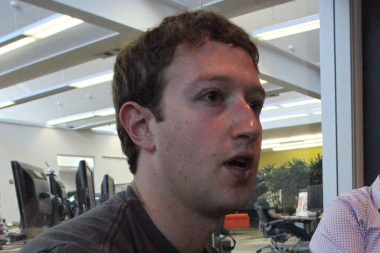 Apple a menacé Facebook pour forcer le réseau social à s