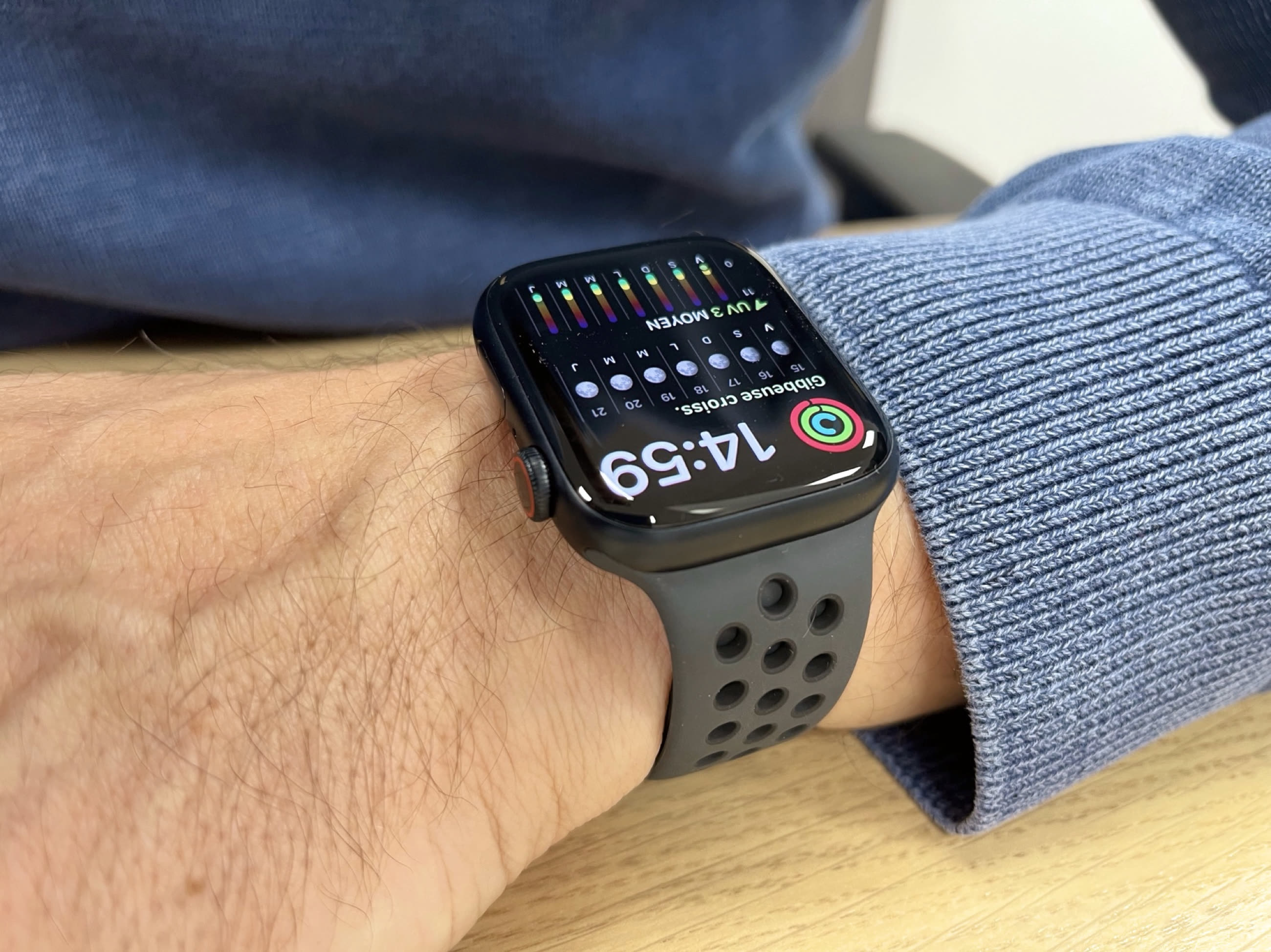 Apple dévoile l'Apple Watch Series 7, dotée d'un écran plus grand et plus  avancé que jamais - Apple (FR)
