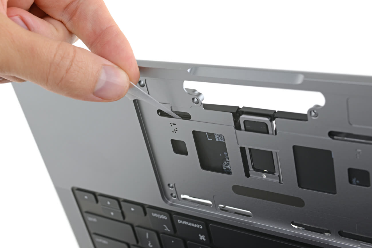 Remplacement de la batterie du MacBook Air 13 début 2020 - Tutoriel de  réparation iFixit