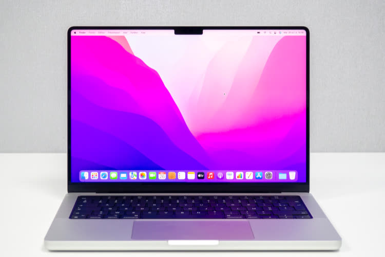 Voici comment macOS s’adapte aux apps incompatibles avec l’encoche des MacBook Pro