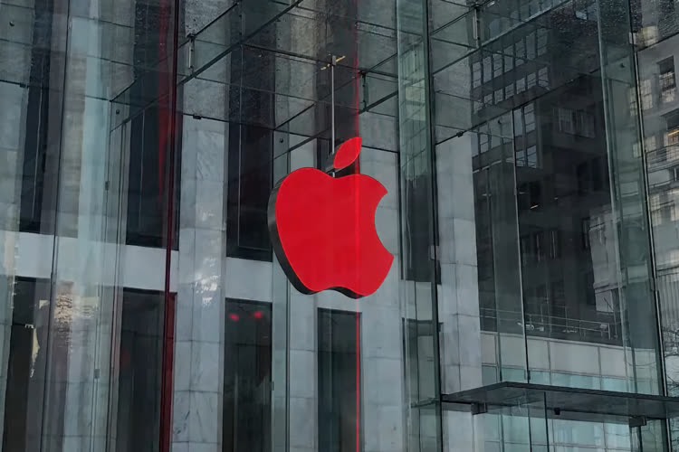 video en galerie : Une vidéo célèbre les quinze ans du partenariat entre Apple et (RED)