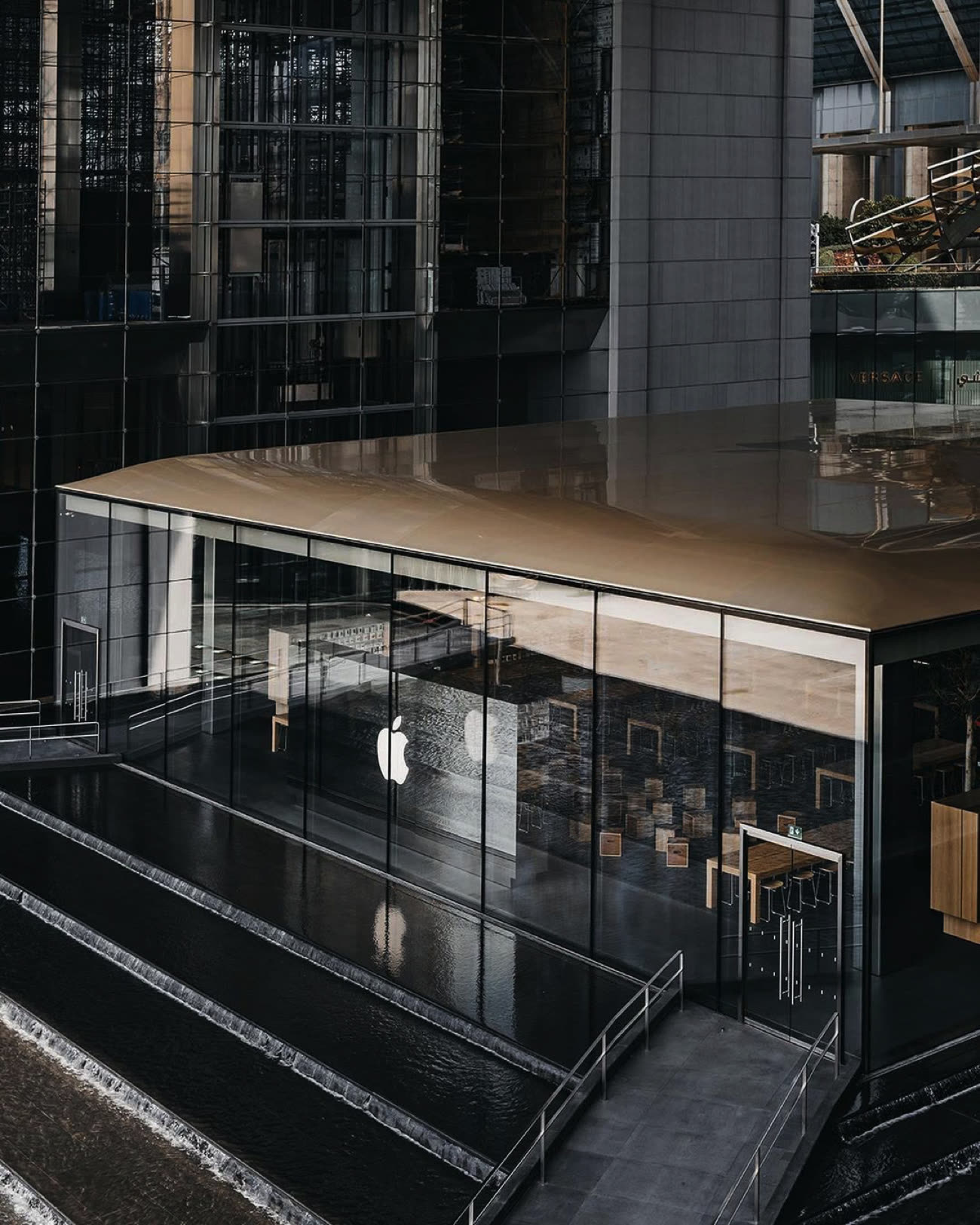 Apple pose un nouveau store à Abou Dabi