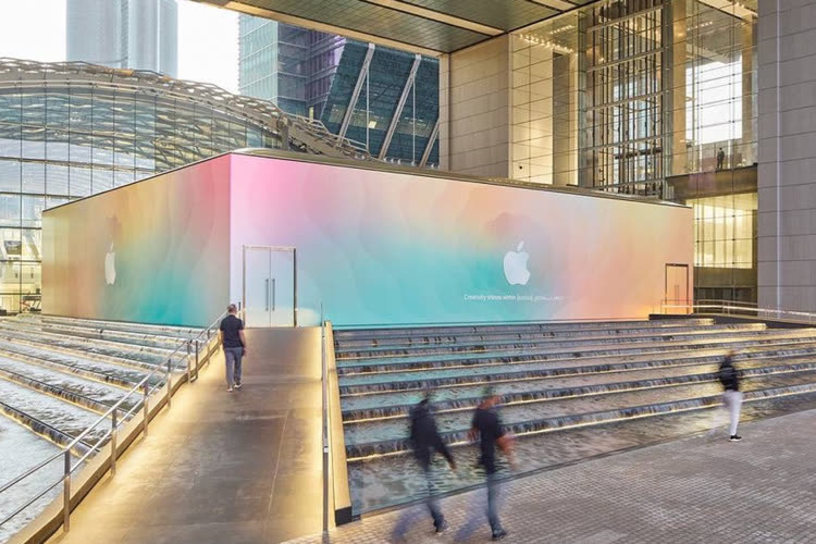 Emirats arabes unis : nouvel Apple Store donc nouveau fond d