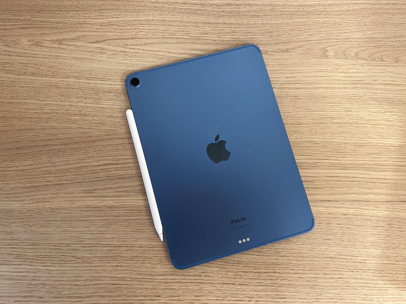 Premier aperçu de l'iPad Air 5 et de son nouveau coloris bleu