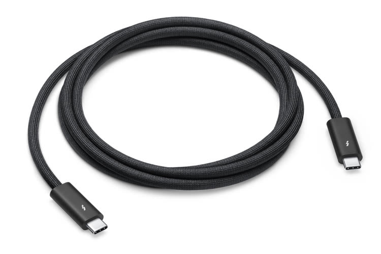 Pour accompagner ses produits Studio, Apple propose des câbles Thunderbolt 4 pas donnés