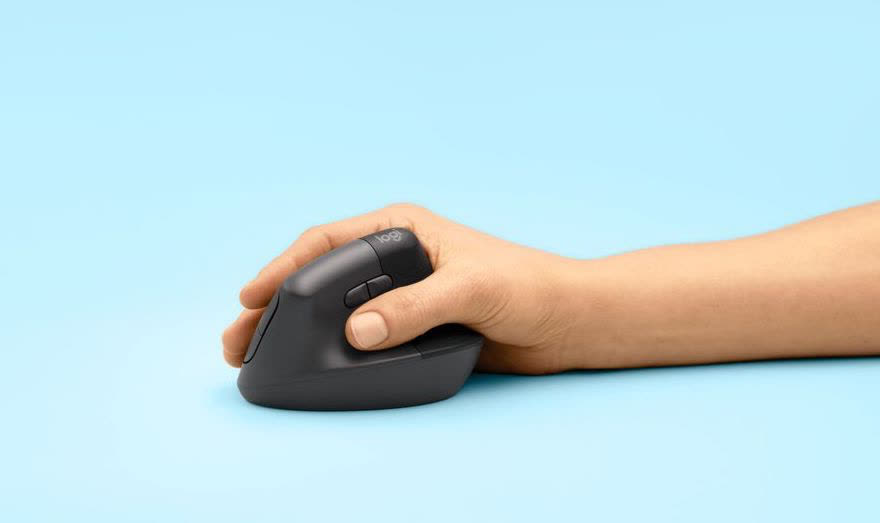 Logitech Lift, une nouvelle souris ergonomique pour s'éviter des douleurs  aux poignets