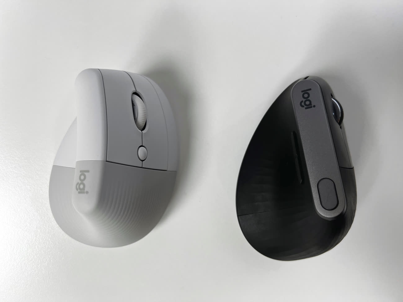 Test de la souris ergonomique Lift de Logitech : une MX Vertical pour les  petites et moyennes mains