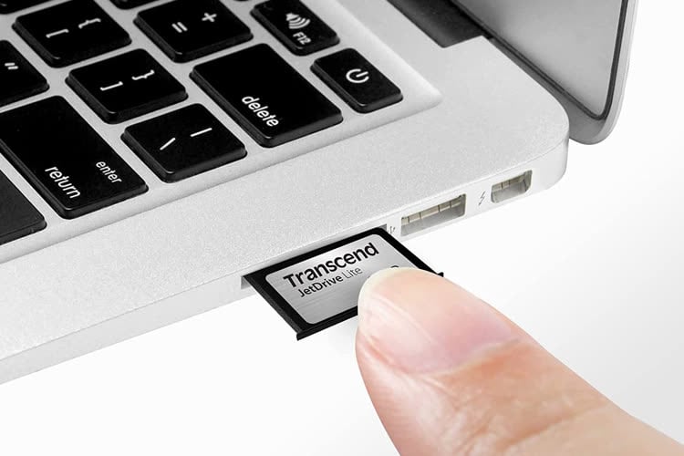 La discrète carte SD JetDrive pour MacBook Pro 14 et 16  désormais  disponible en 1 To