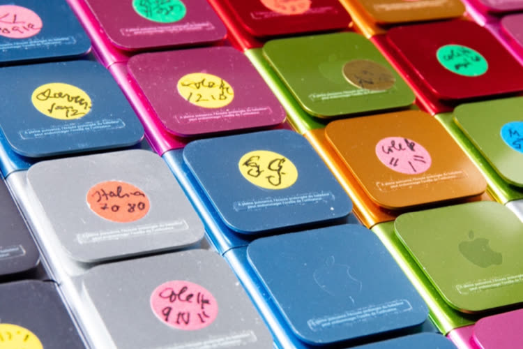 Une vente aux enchères des 300 iPod de Karl Lagerfeld