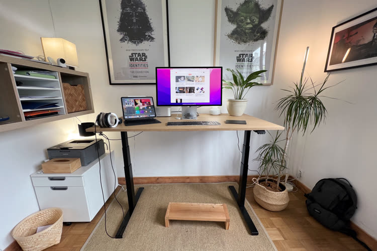 Test du bureau assis-debout Smart de Makiba : plus de hauts que de bas