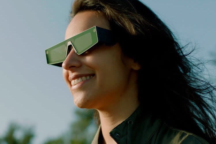 Les vraies lunettes de réalité augmentée pas avant cinq ans, selon le patron de Snapchat