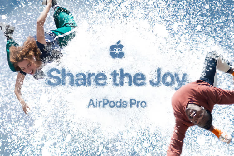video en galerie : Le partage d’AirPods Pro, symbole de l’esprit des fêtes dans cette nouvelle pub Apple