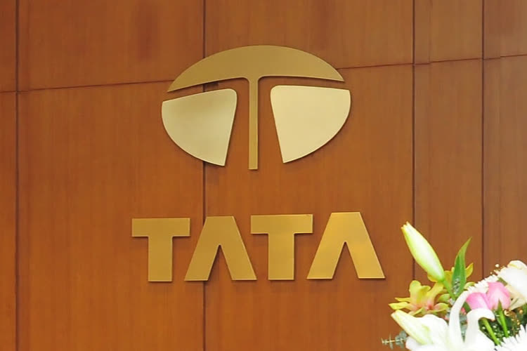 Tata voudrait 100 boutiques Apple en Inde et une usine pour les iPhone