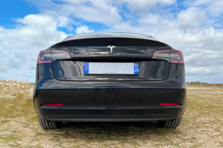 Tesla a encore battu des records de livraisons, mais à quel prix ?