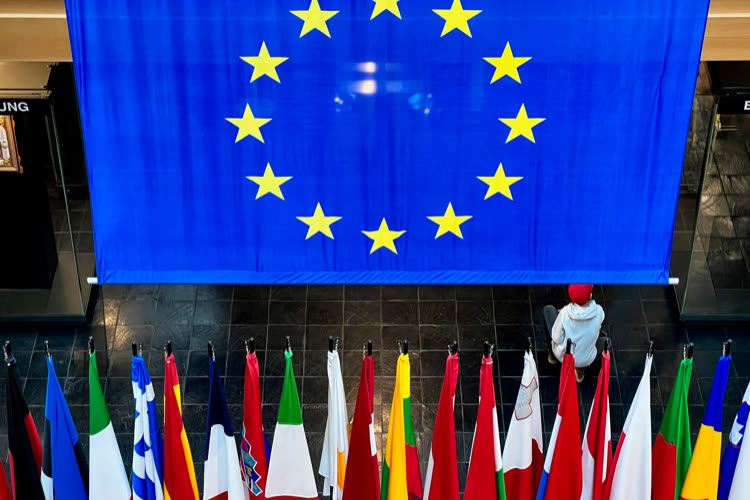 Achats en ligne : la Commission européenne veut simplifier les procédures douanières pour éviter les surprises à la livraison