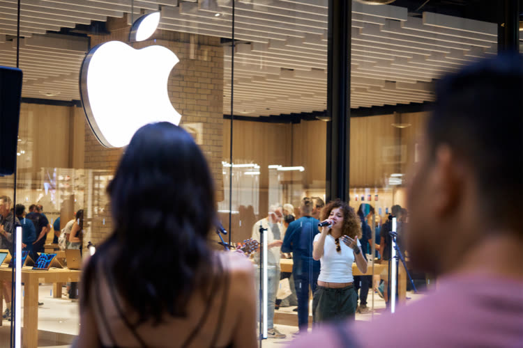 image en galerie : Apple inaugure sa nouvelle boutique à la Battersea Power Station de Londres