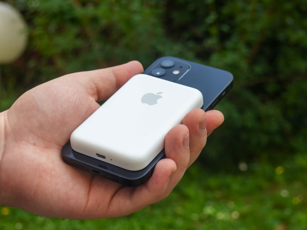Apple abandonne la batterie externe MagSafe et le chargeur double