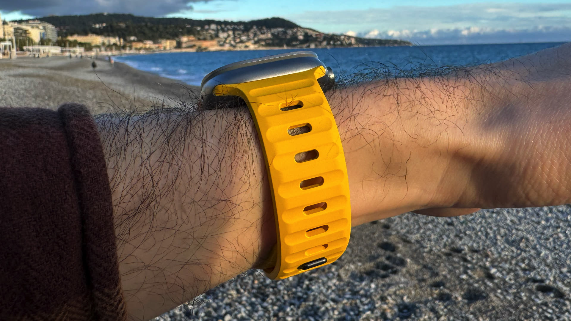 Bracelet D'Activité Celly TRAINERBANDBK - Écran Tactile 0,96", Suivi Santé & Sport Ultra-Léger