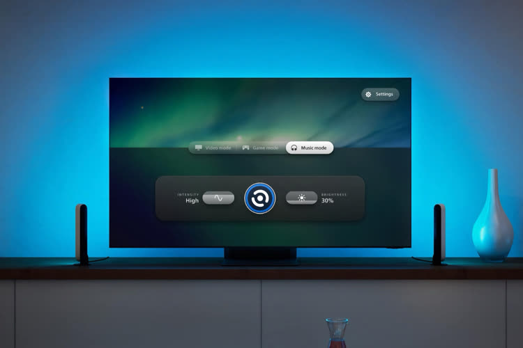 Hue Sync TV va passer à l'abonnement pour synchroniser ses ampoules Hue avec un téléviseur Samsung