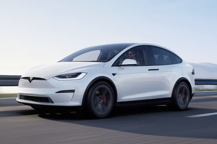 Autopilot : Tesla trouve un accord avec la famille de l’ingénieur d’Apple mort au volant de son Model X
