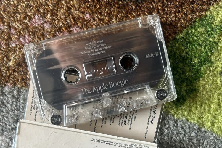 Insolite : une cassette The Apple Boogie en vente (Blue Busters)