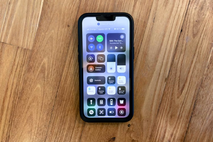 iOS 18 dépoussièrerait le Centre de contrôle pour la musique et la domotique