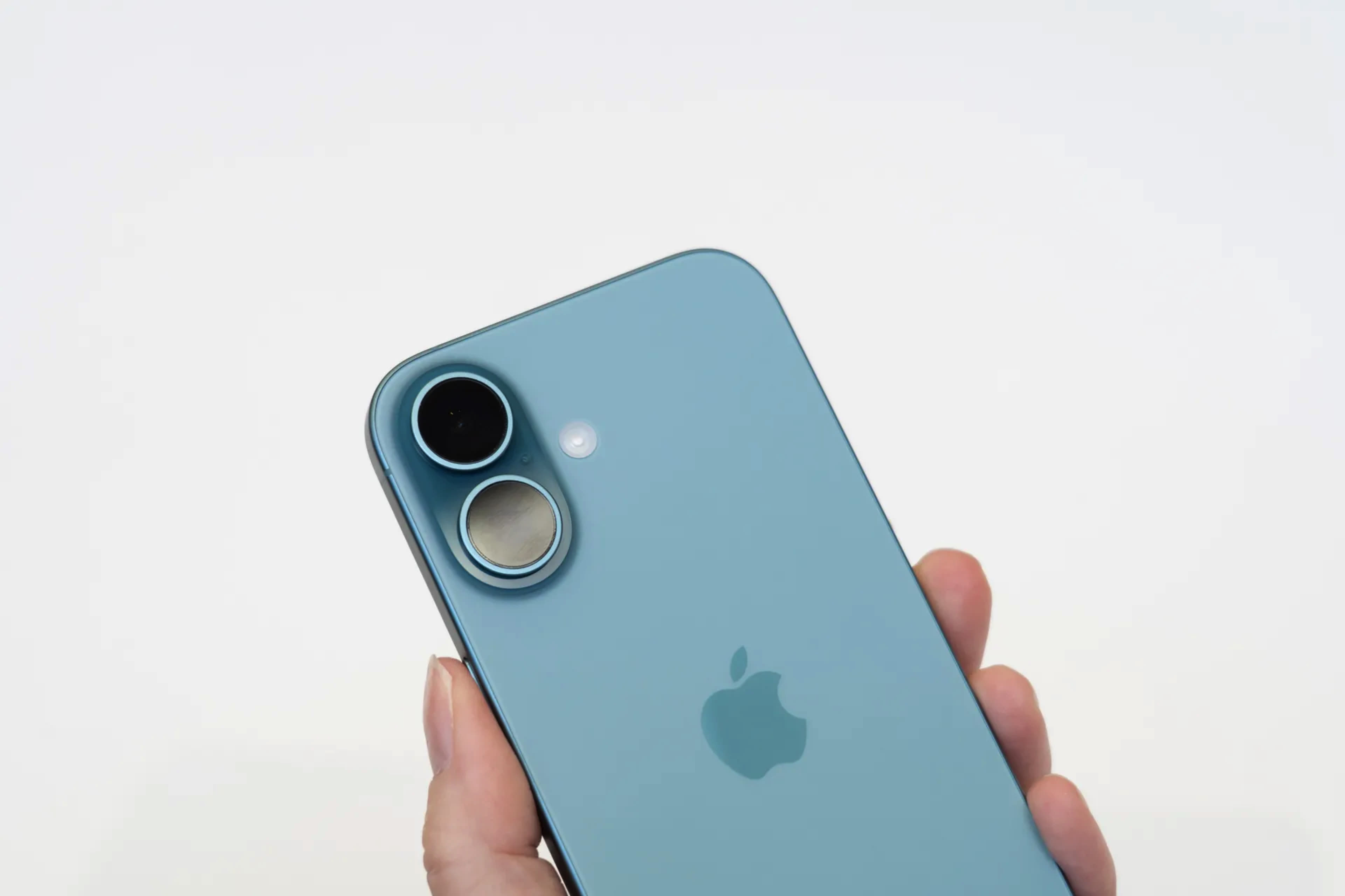 Premier Coup D’œil Sur Les IPhone 16 Et 16 Pro En Photos Et En Vidéos ...