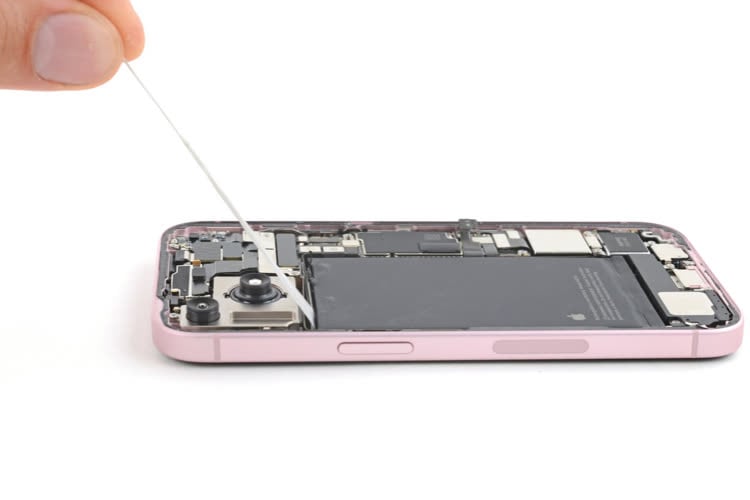 Apple a simplifié la procédure pour remplacer les batteries des iPhone 16