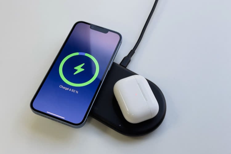 Bon plan : la station de recharge sans fil Qi2 Belkin 3-en-1 à 29,99 € (- 63 %)