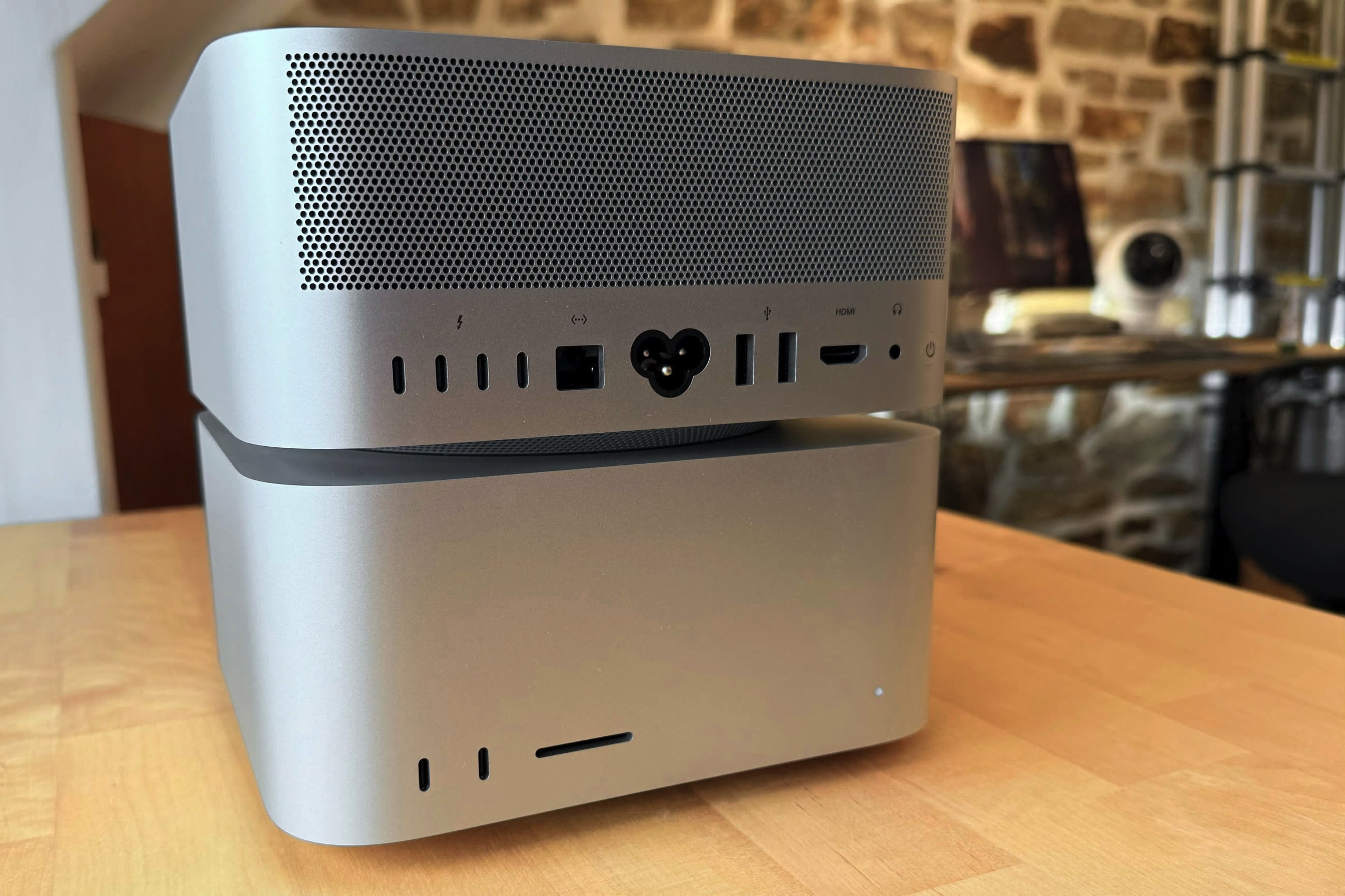 Mac Learning Modules macOS Tahoe 26.2 va doper le machine learning sur les Mac M5 ...